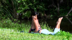 BigNaturals: Hard slamming with Reina accompanied by JMac