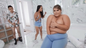 BRAZZERS Exxtra - Cheating in bath next to curvy brunette