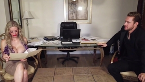 Divine DD - Casca Akashova goes for hard sex