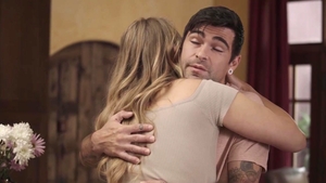 FamilyXXX.com - Hairy Lucky Fate stepmom cum on tits porn