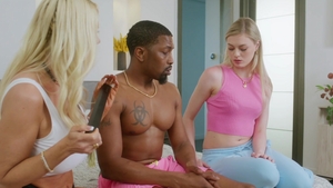 MILFY: Amber Moore have sex with Isiah Maxwell