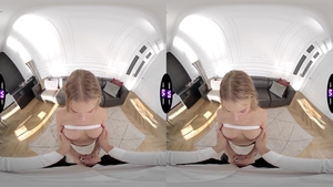 TmwVRNet.com: Workout with beautiful girlfriend